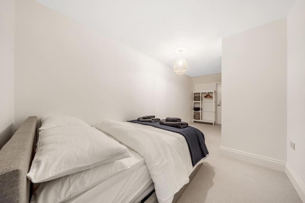 Trendy 2 Bedroom 2 Bathroom Apartment Minutes From Seafront In St Leonard'S Hastings St Leonards-on-Sea Bagian luar foto